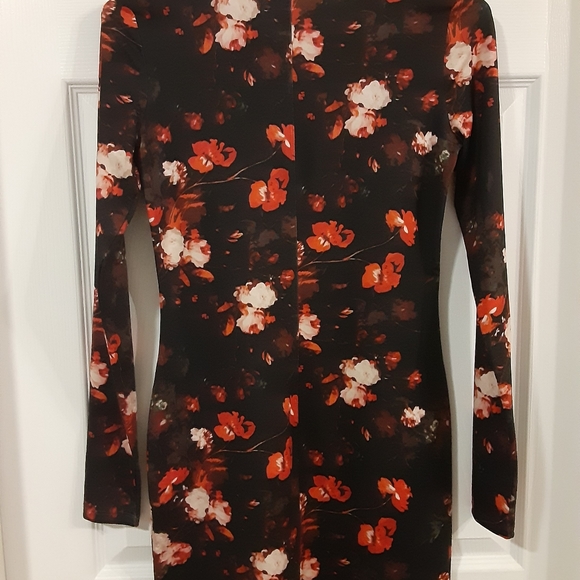 Aritzia Rose Bodycon XS dress 👗 - Picture 4 of 6